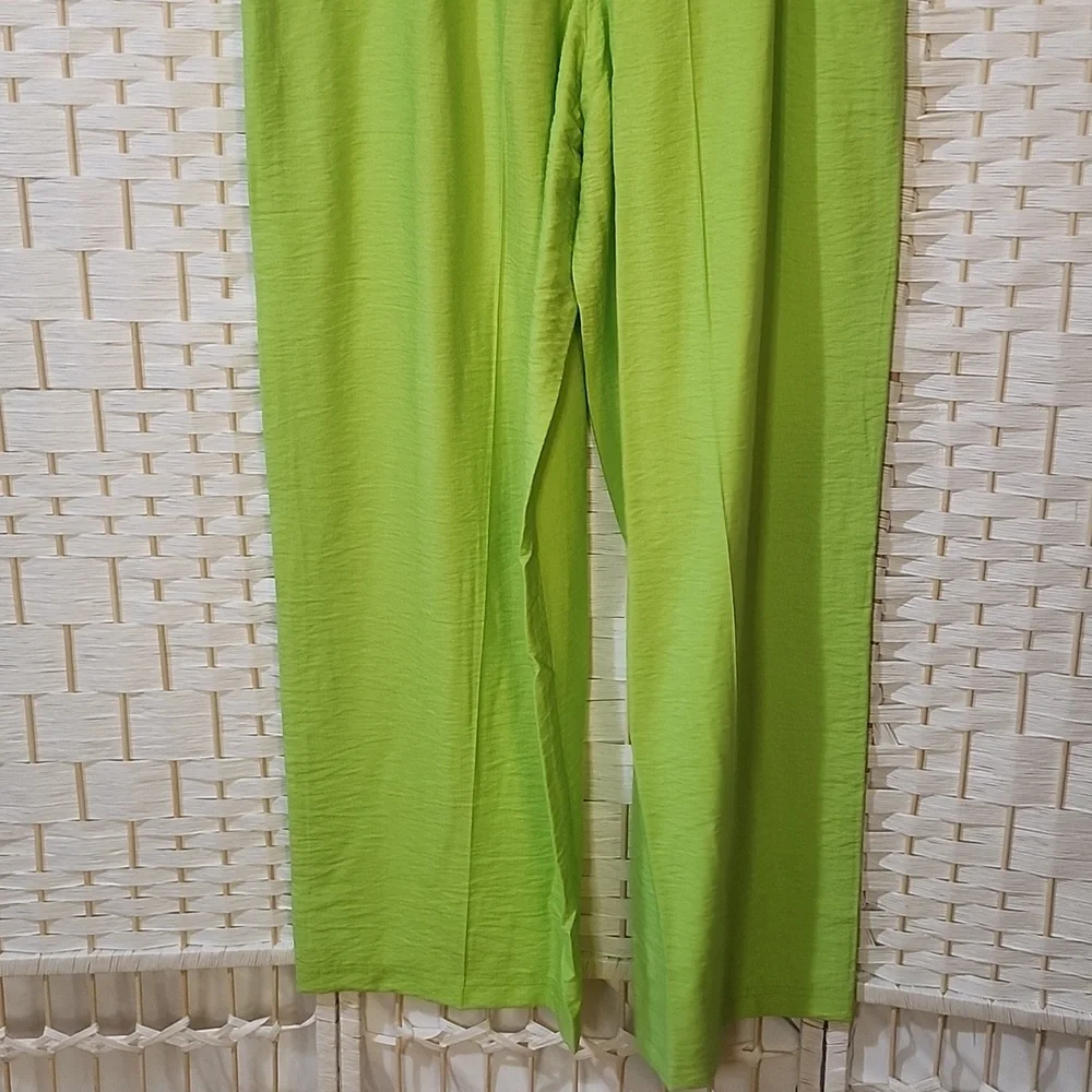 DKNY- NWT Bright Green Wide Leg Pants - Picture 7 of 8